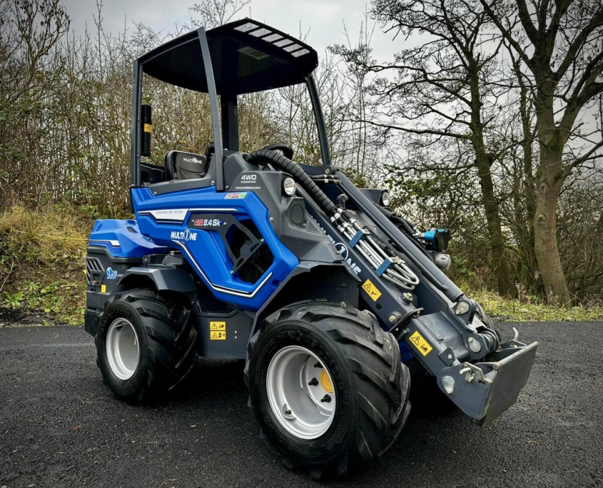 High Torque Articulated Mini Loader - 8 Series - Multione