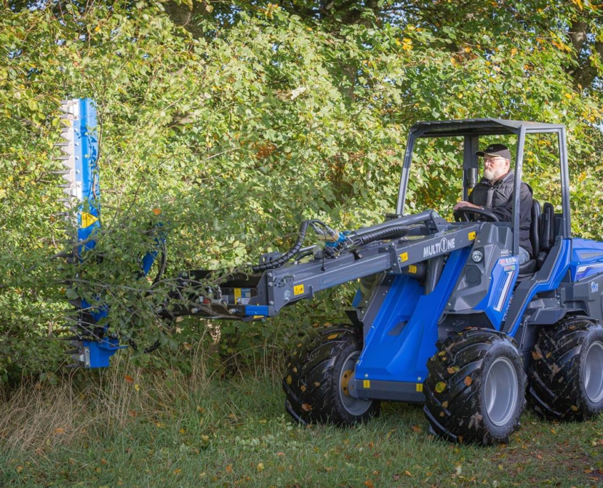 High Torque Articulated Mini Loader - 8 Series - Multione