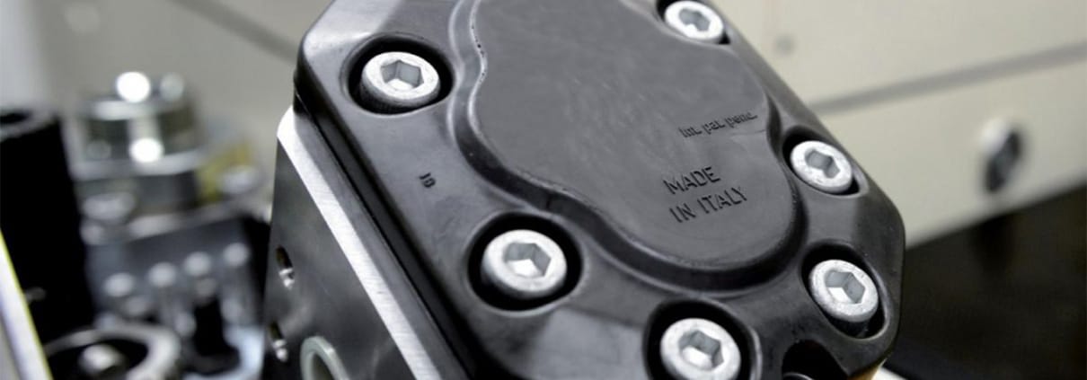 New Gear Pump Technology for MultiOne miniloaders