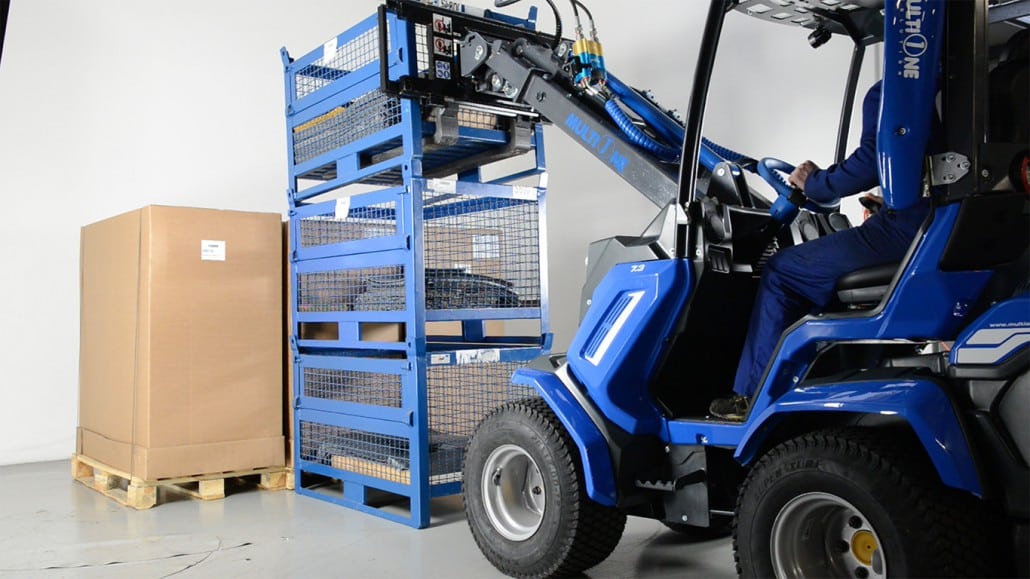 pallet fork with side shift moving