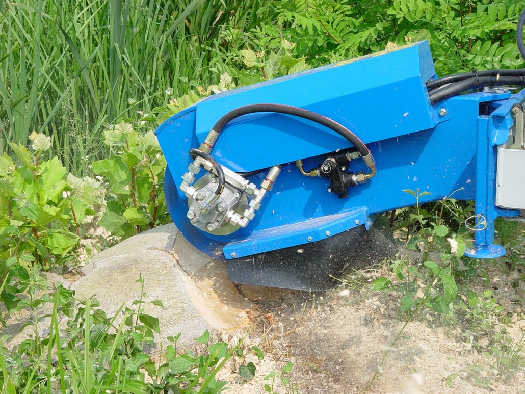swing stump grinder detail