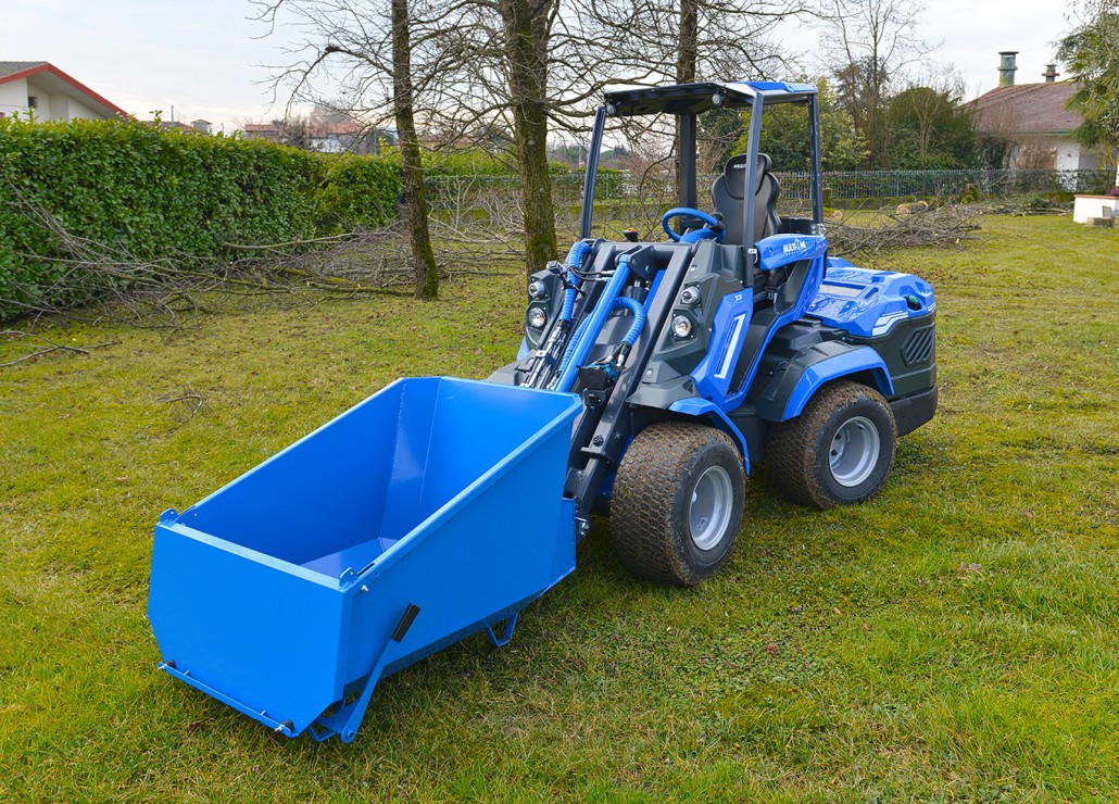 dumper assembled on a mini loader, front view